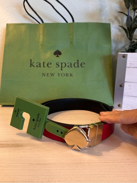 kate spade Accessories - Kate Spade Twist Reversible Leather Belt Red & Black w/ Gold Tone Spade NWT  M